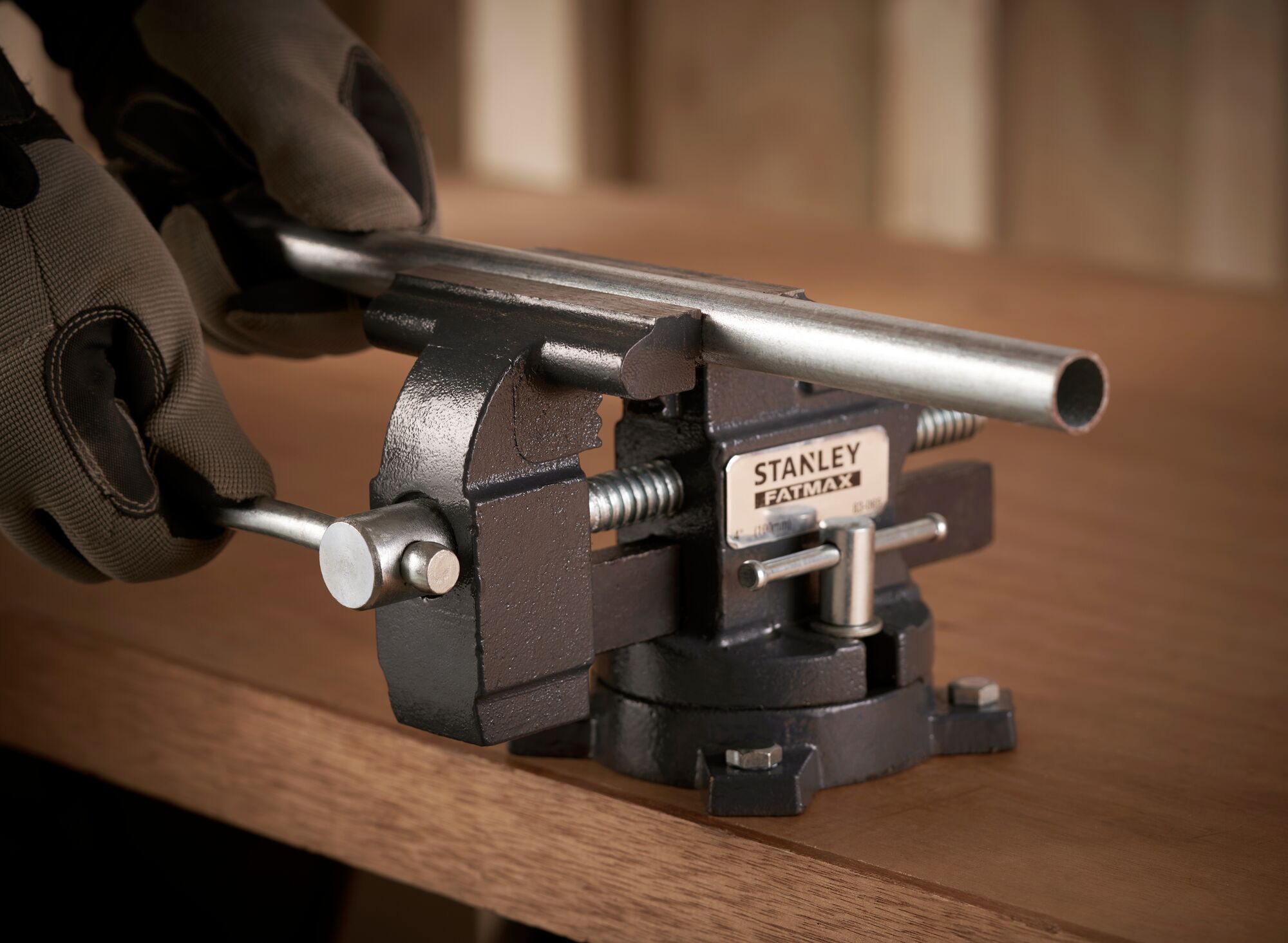 Stanley 100Mm/4" Light Duty Vice Side View
