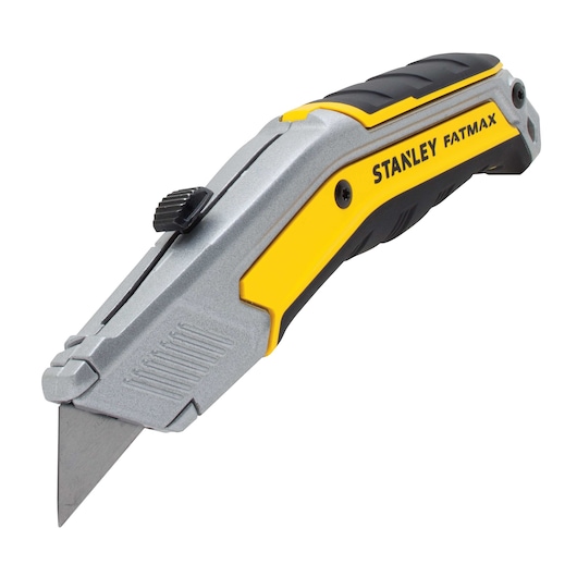 Profile of 7 and quarter inch fatmax exo change retractable knife.